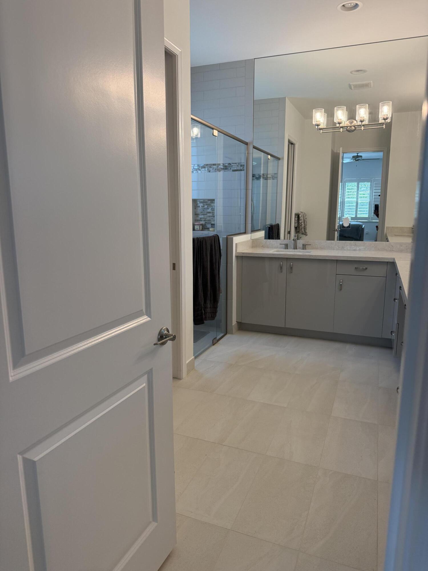 VALENCIA SOUND - Residential Lease