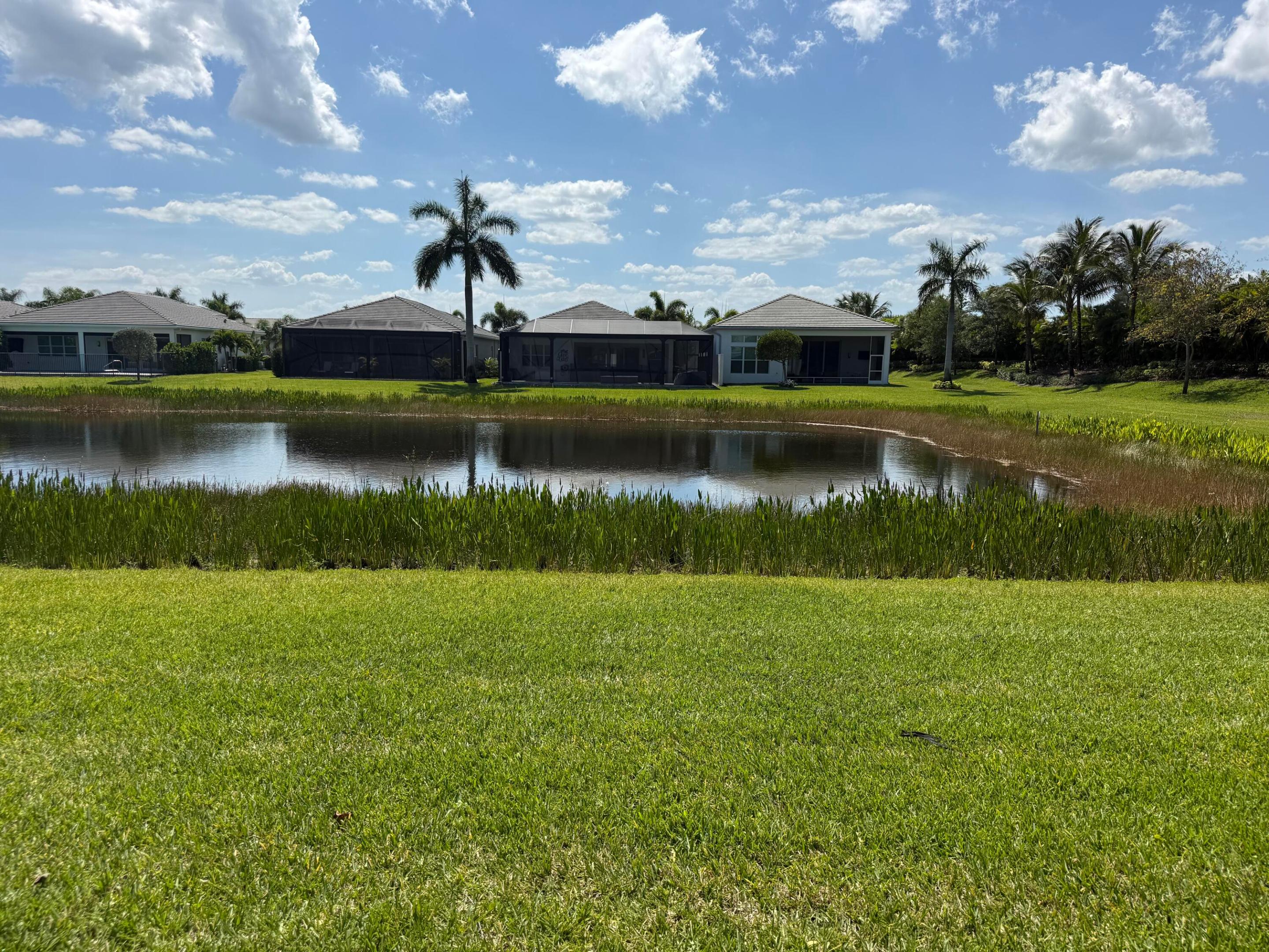 VALENCIA SOUND - Residential Lease