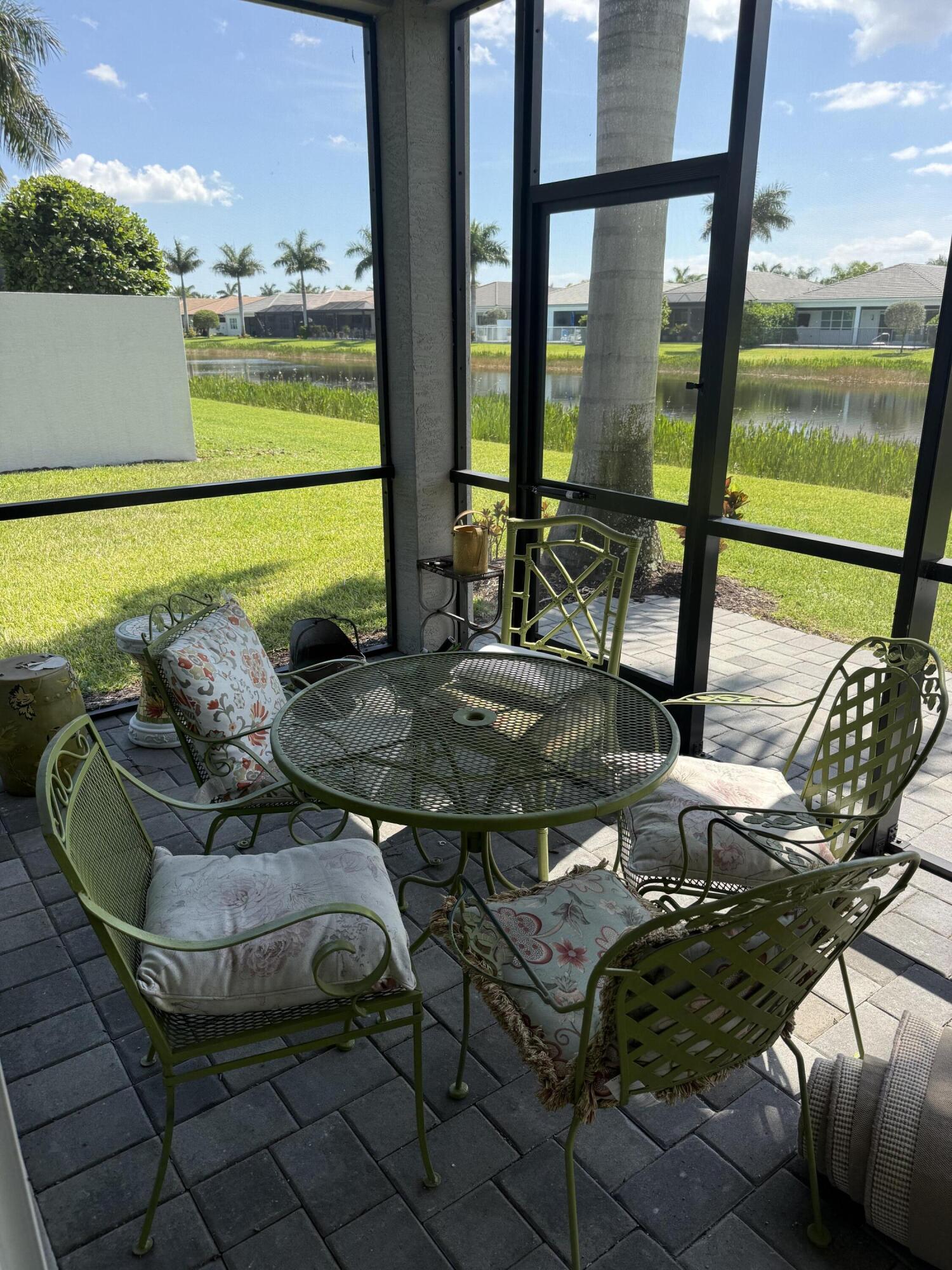 VALENCIA SOUND - Residential Lease