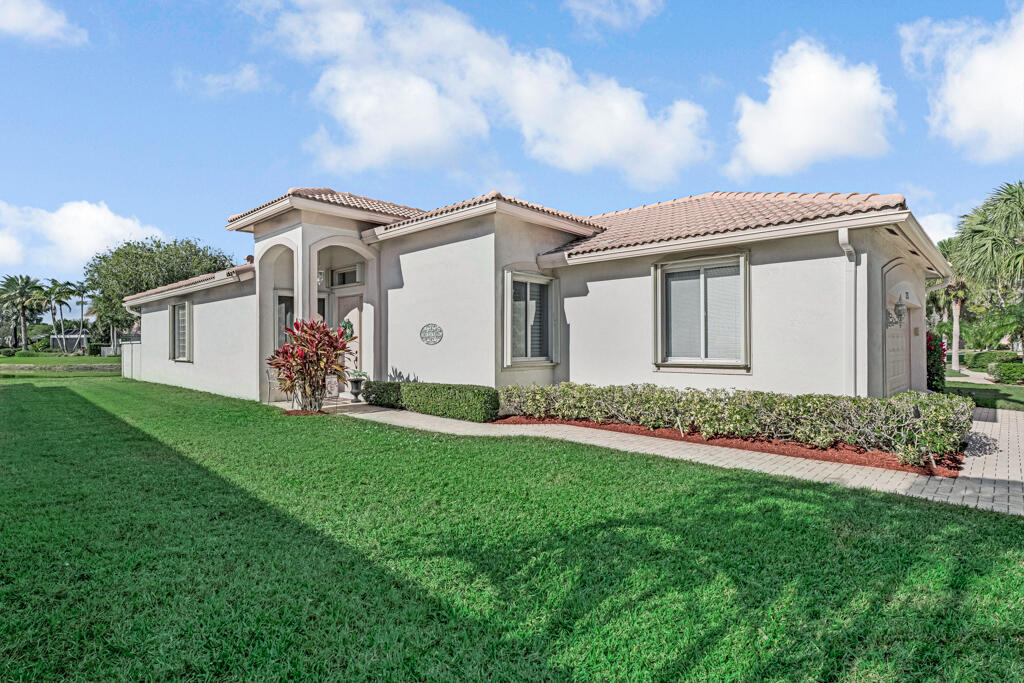 2235 Sapphire Circle