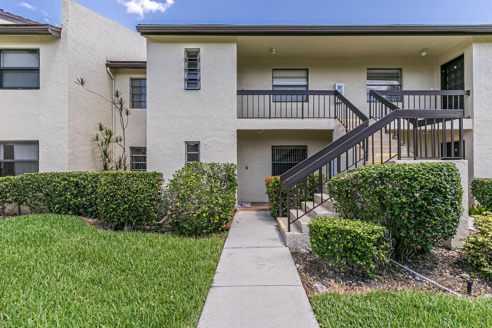 FAIRWAYS OF BOCA LAGO CON - Residential Lease
