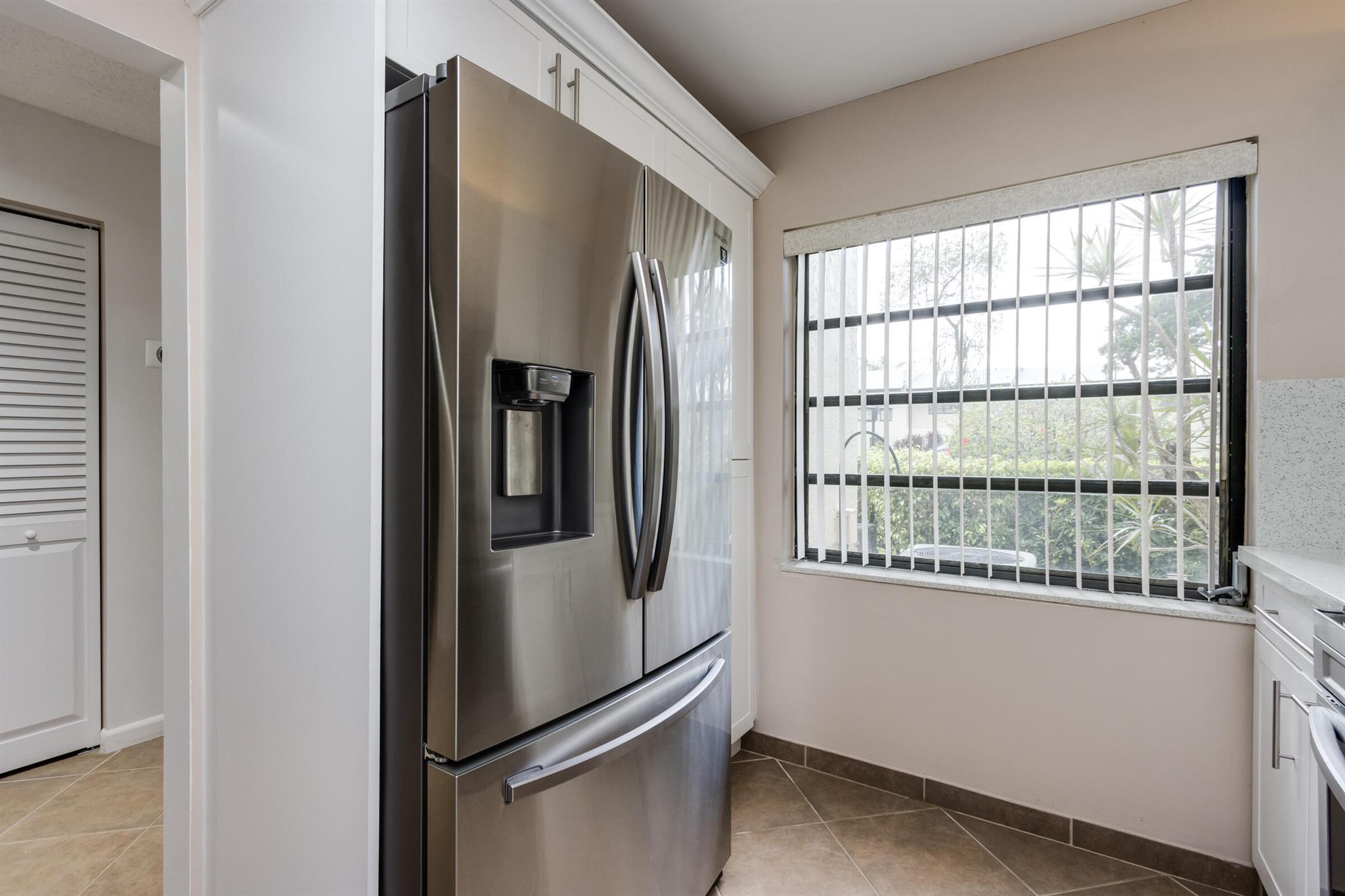 FAIRWAYS OF BOCA LAGO CON - Residential Lease