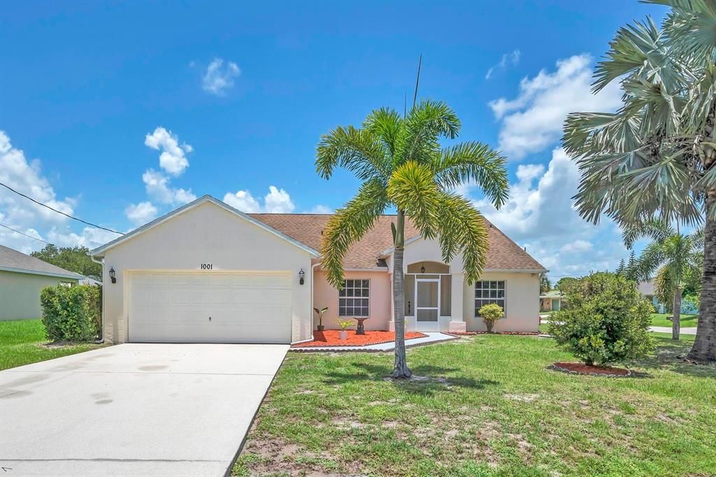 Photo of 1001 SW Estaugh Avenue, Port St Lucie, FL 34953 (MLS # R10854903)