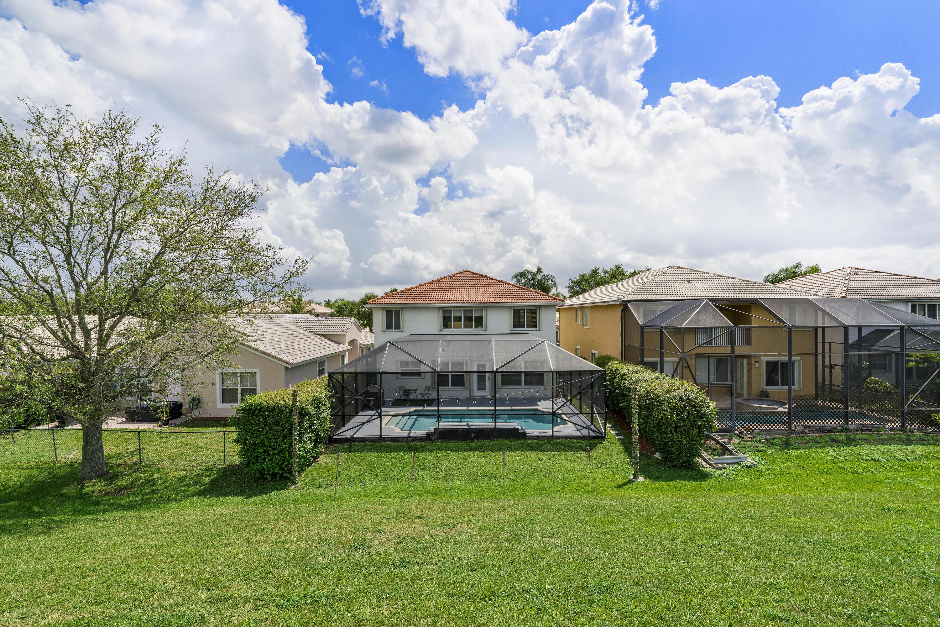 WYNDHAM LAKES/Coventry Place - Residential Lease