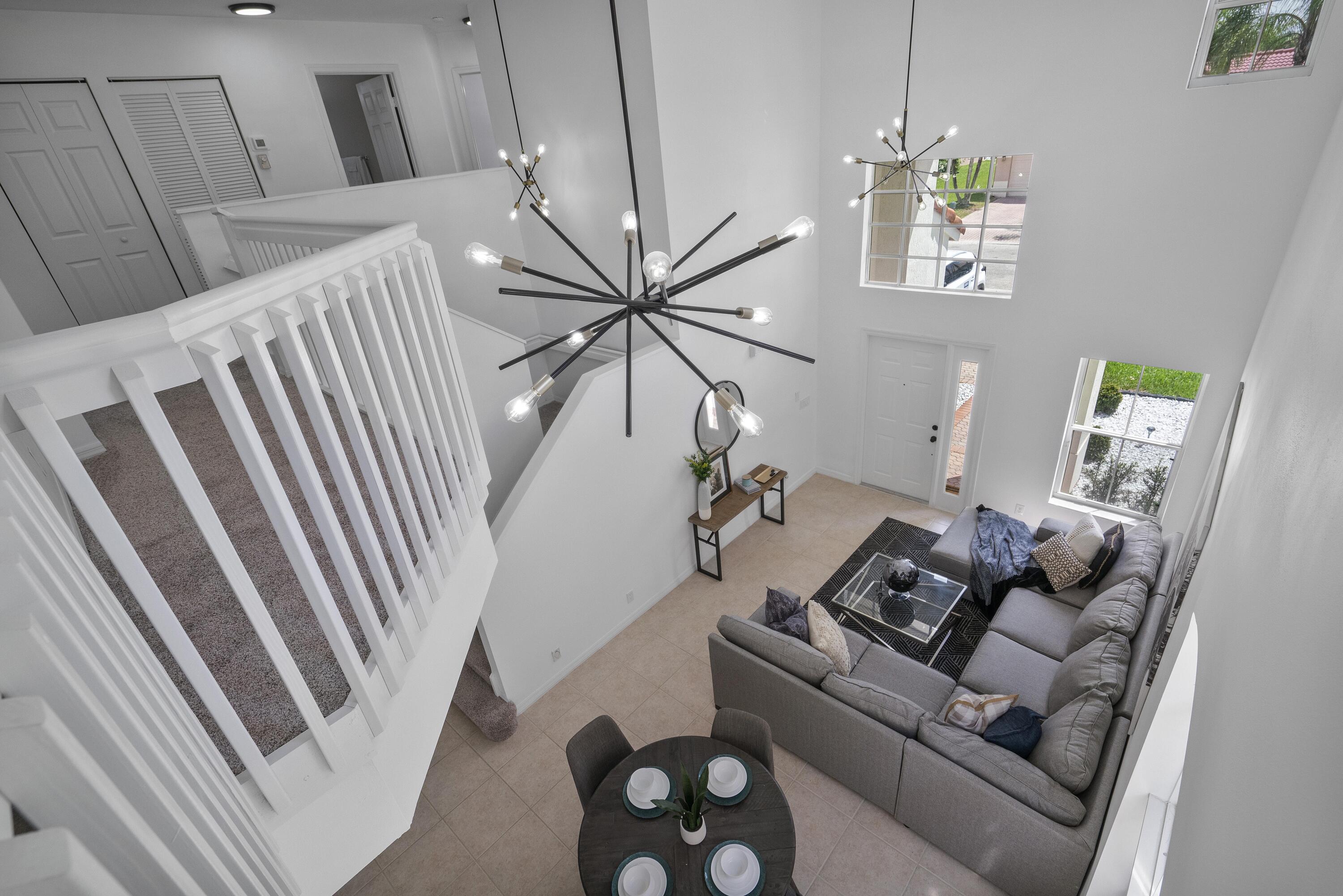 WYNDHAM LAKES/Coventry Place - Residential Lease