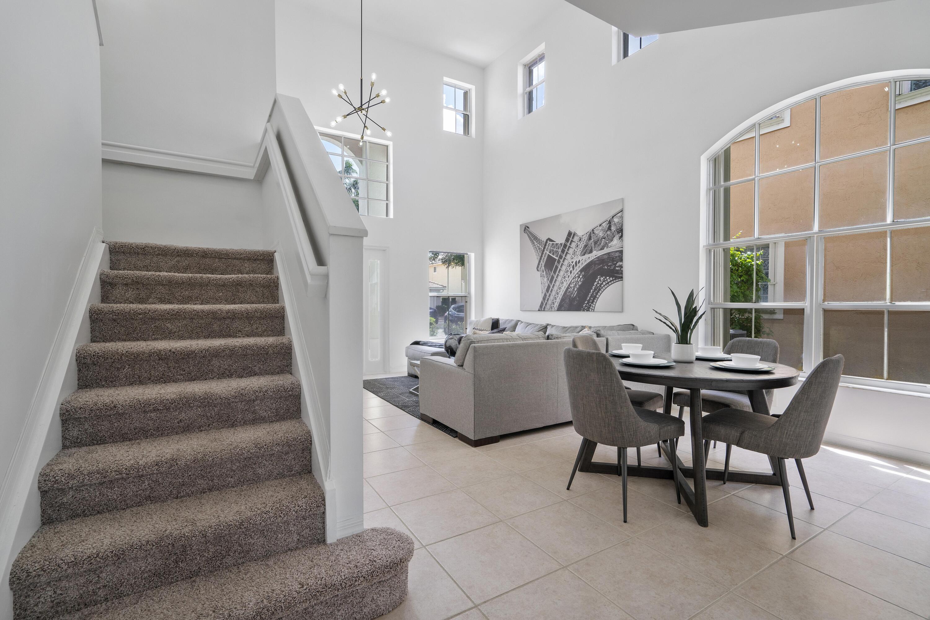 WYNDHAM LAKES/Coventry Place - Residential Lease