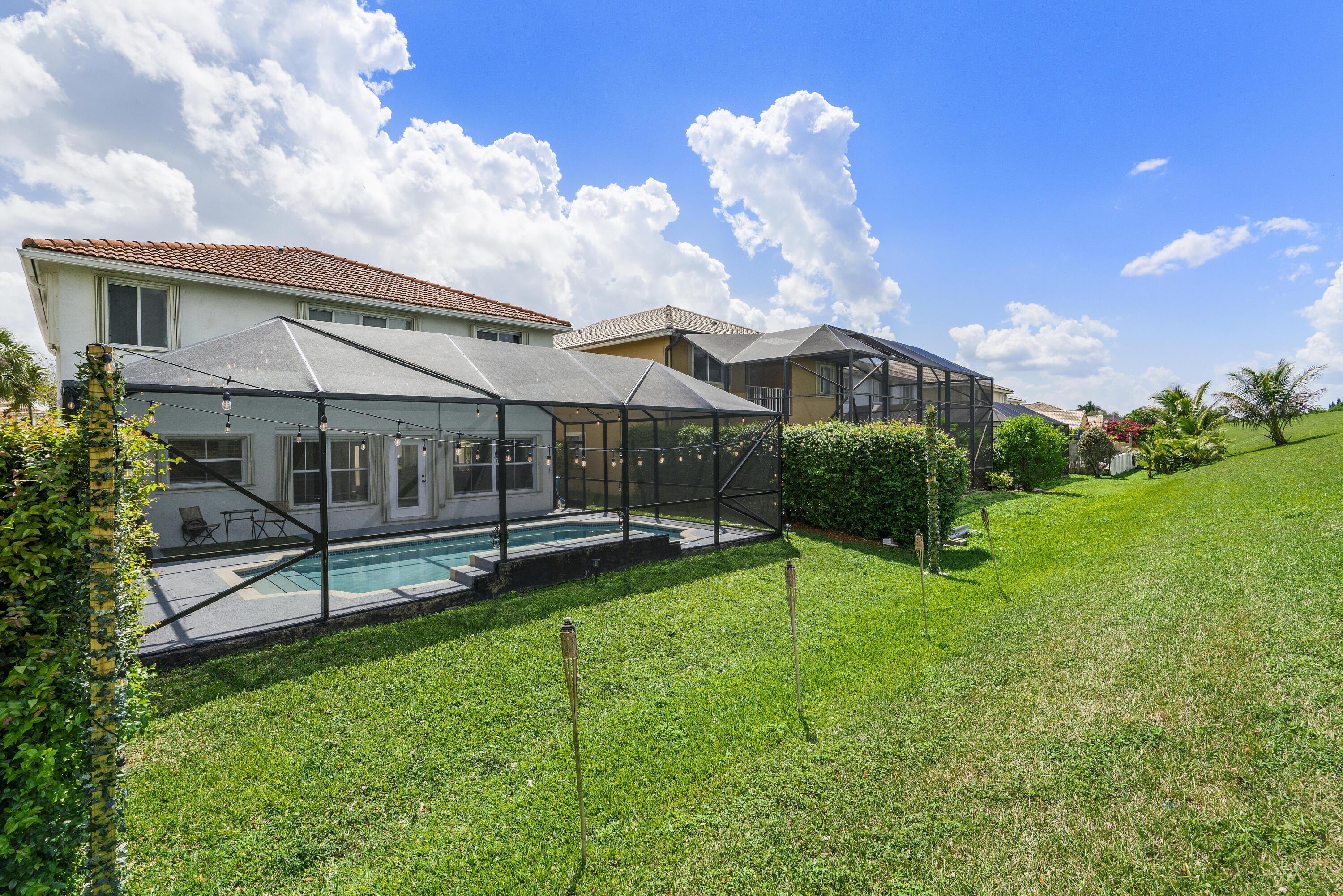 WYNDHAM LAKES/Coventry Place - Residential Lease