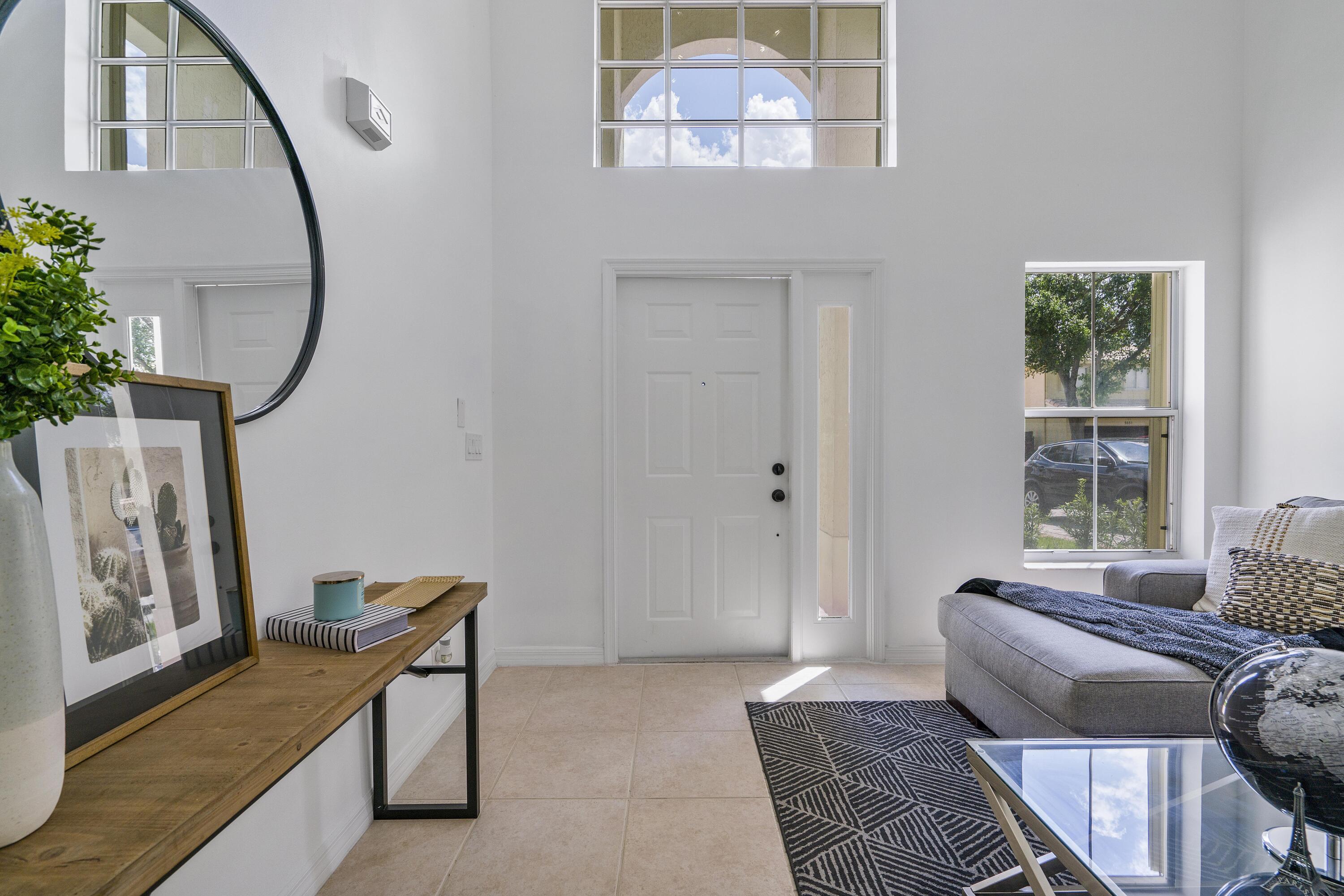 WYNDHAM LAKES/Coventry Place - Residential Lease