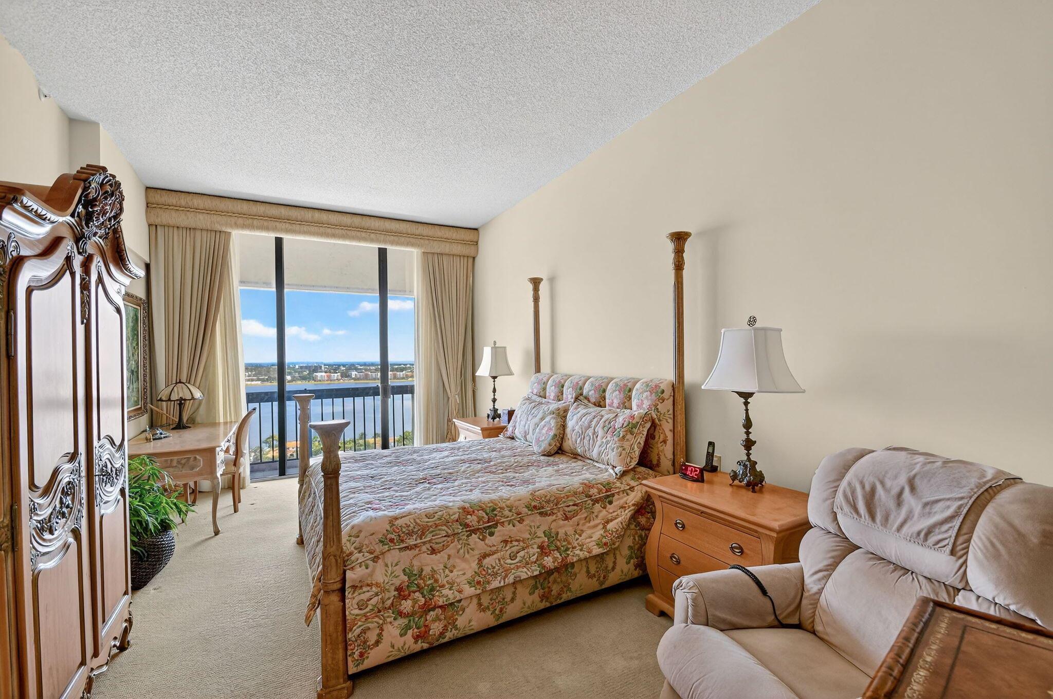 CONSULATE CONDO - Residential