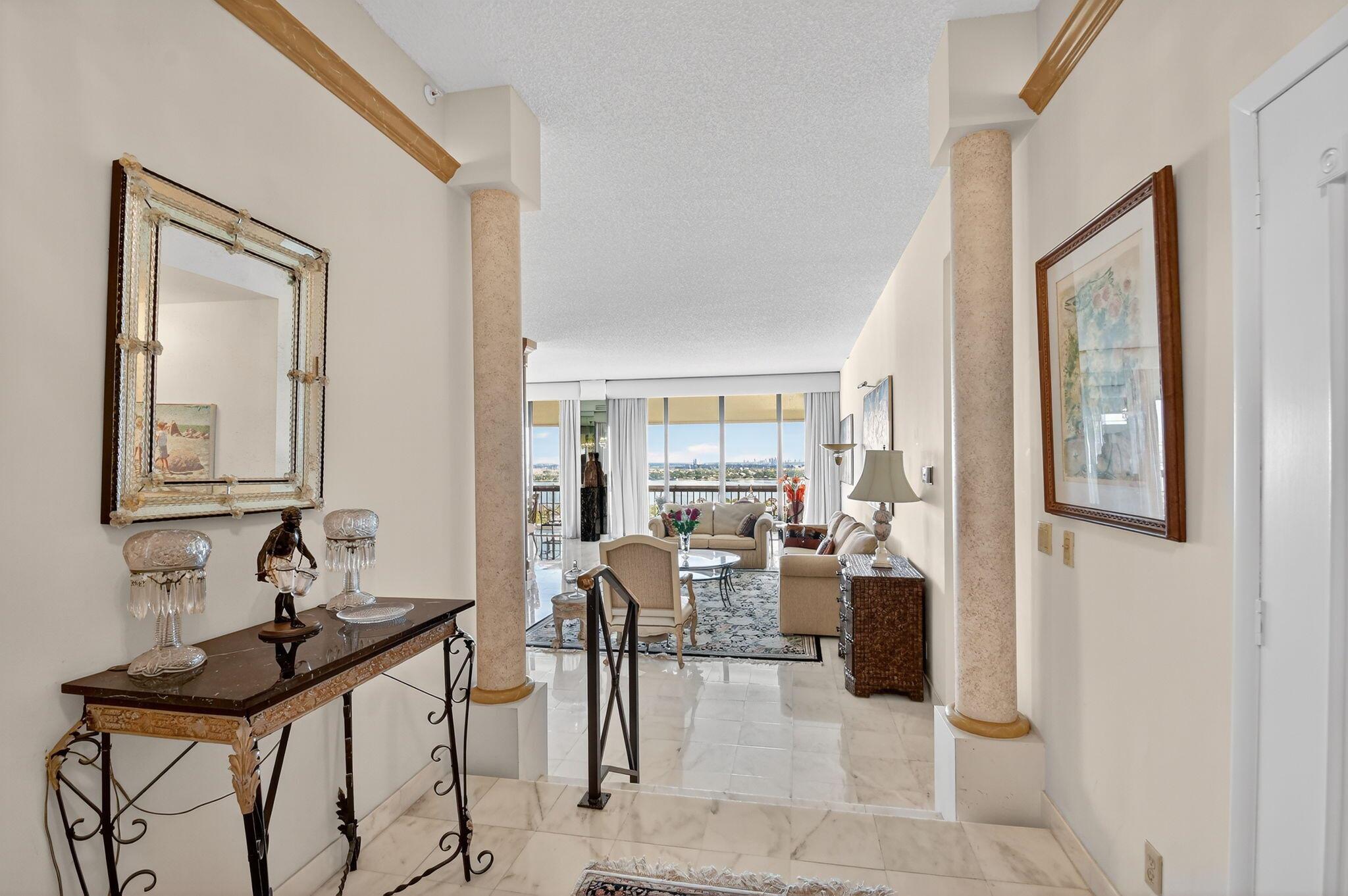 CONSULATE CONDO - Residential