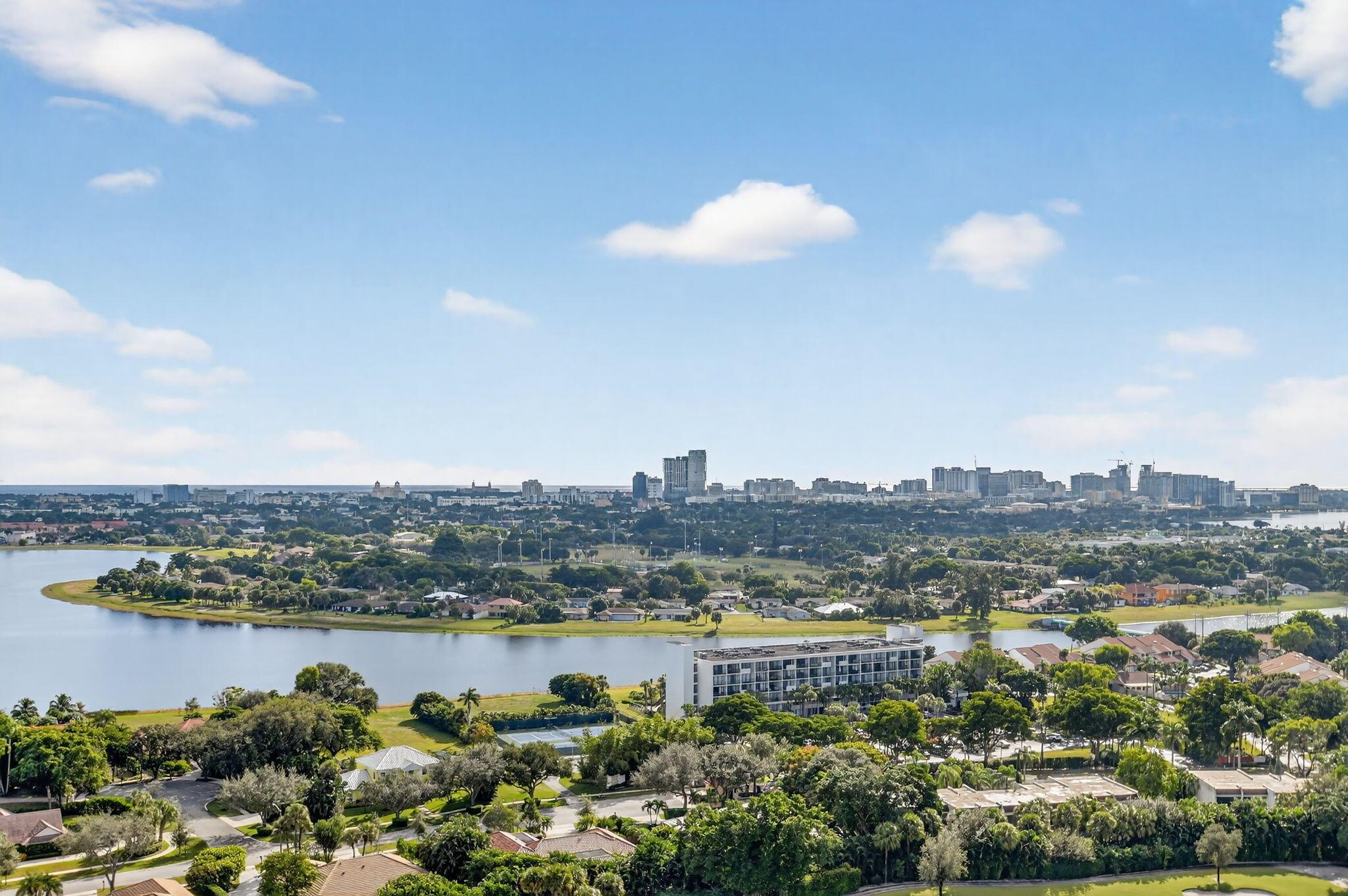 CONSULATE CONDO - Residential