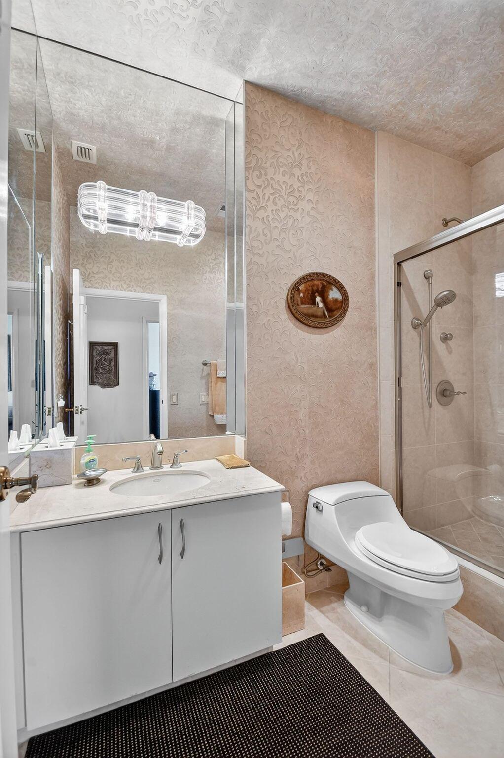 CONSULATE CONDO - Residential