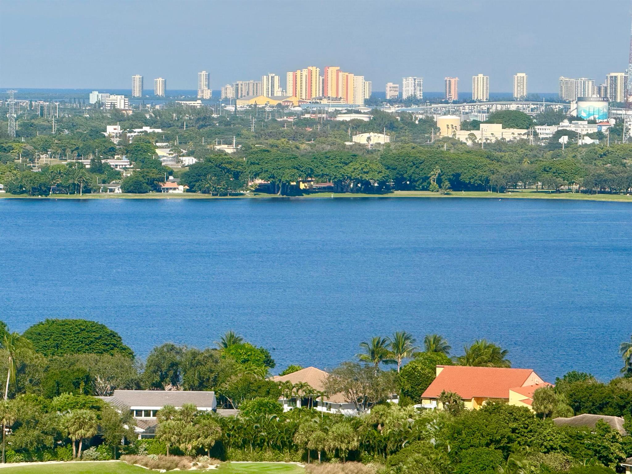 CONSULATE CONDO - Residential