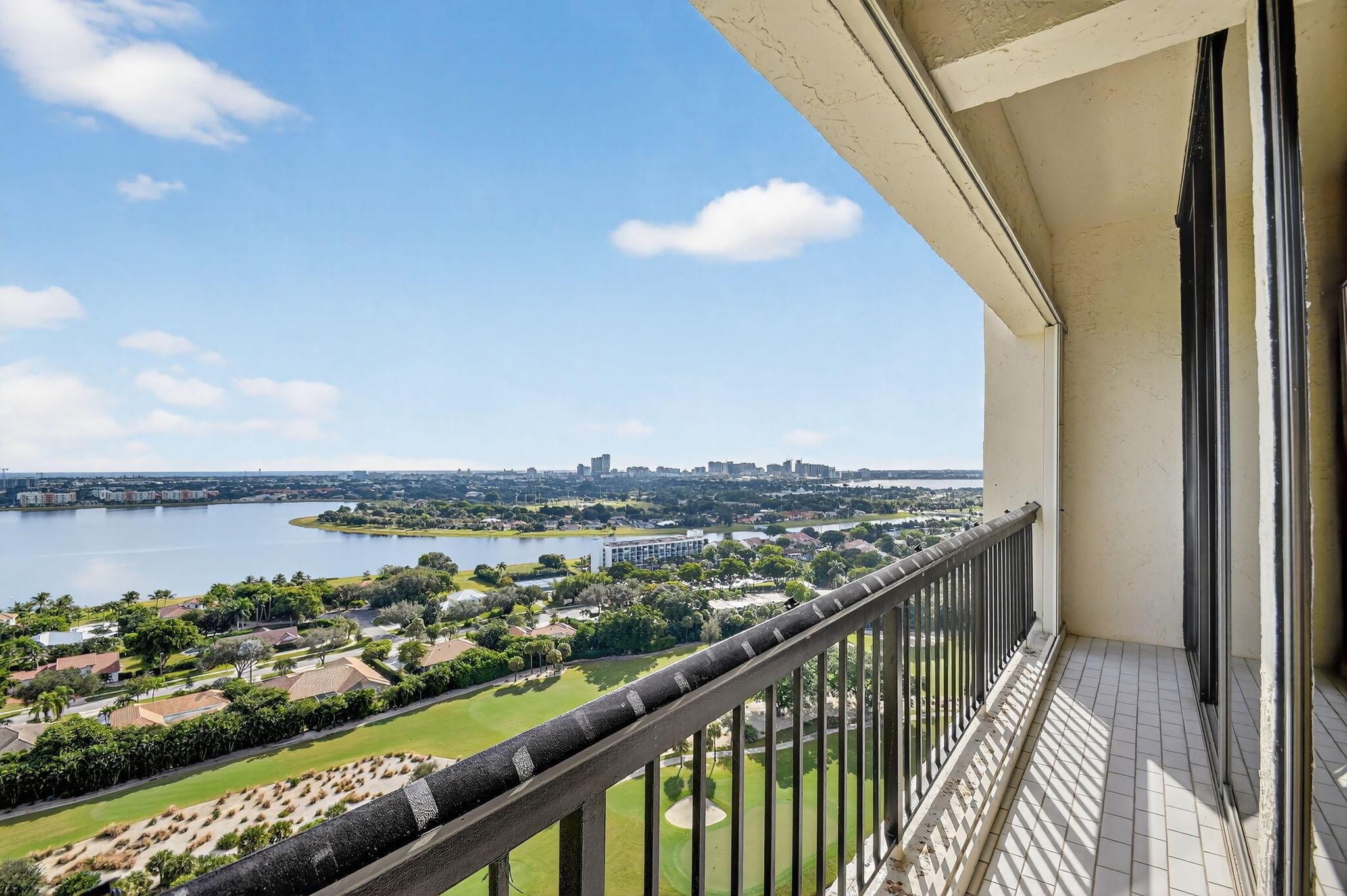 CONSULATE CONDO - Residential