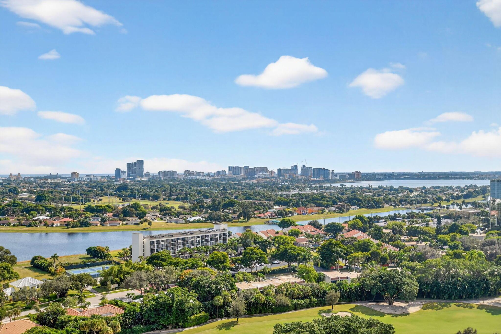 CONSULATE CONDO - Residential