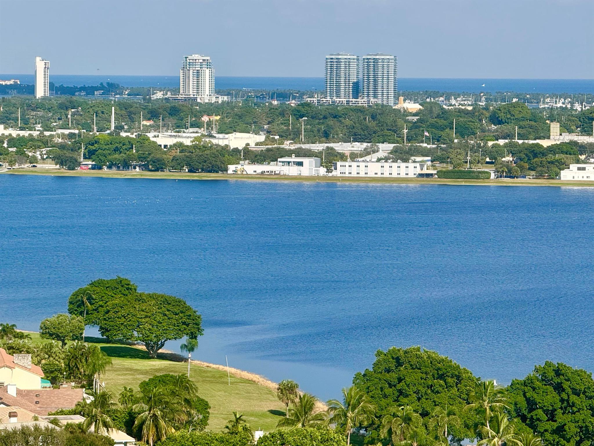 CONSULATE CONDO - Residential