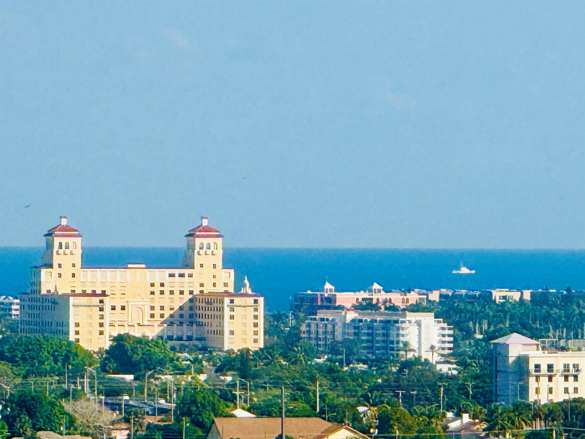 CONSULATE CONDO - Residential