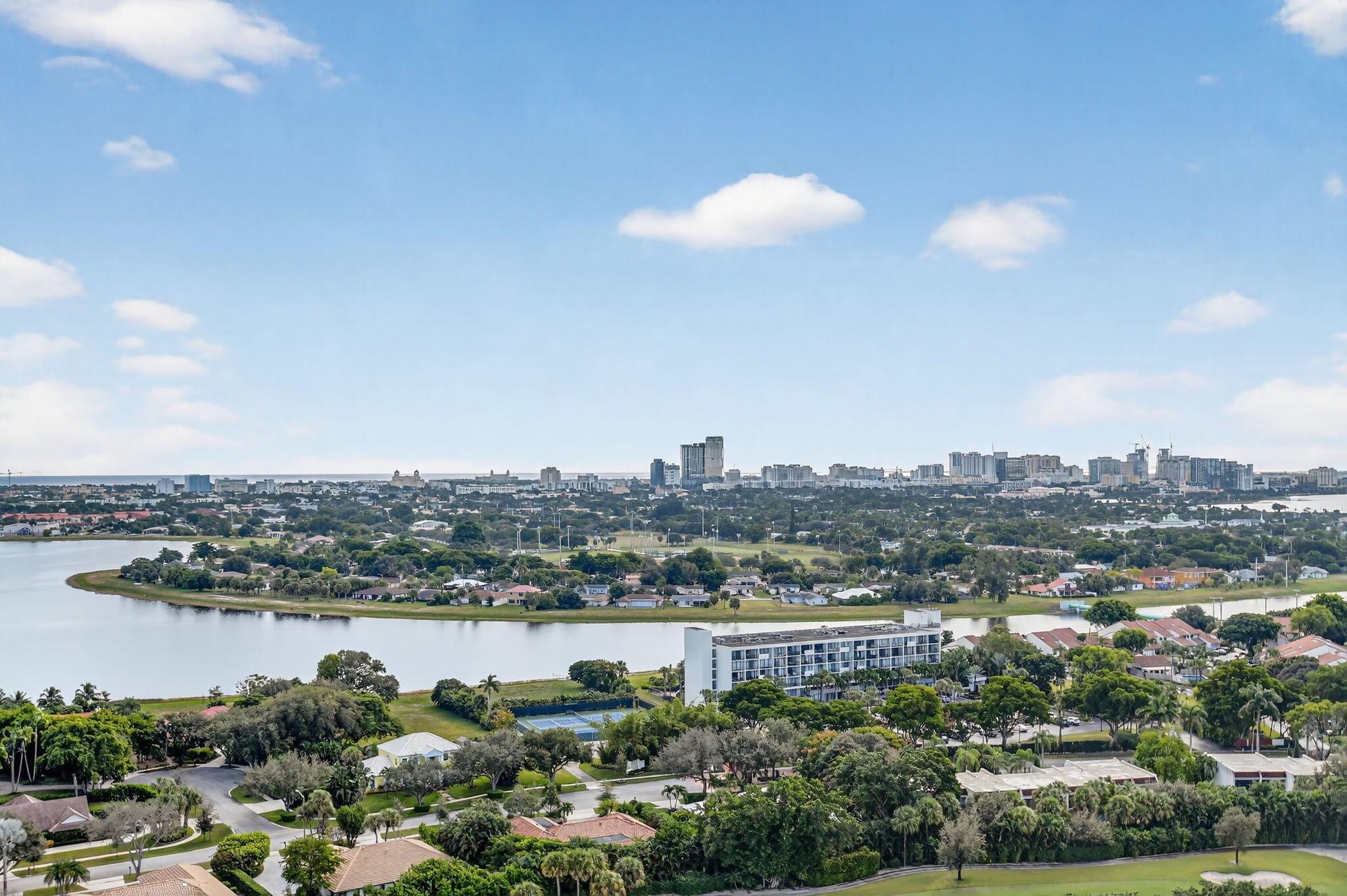 CONSULATE CONDO - Residential