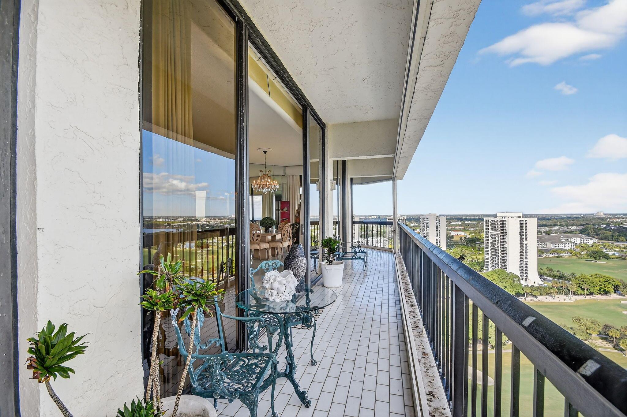 CONSULATE CONDO - Residential