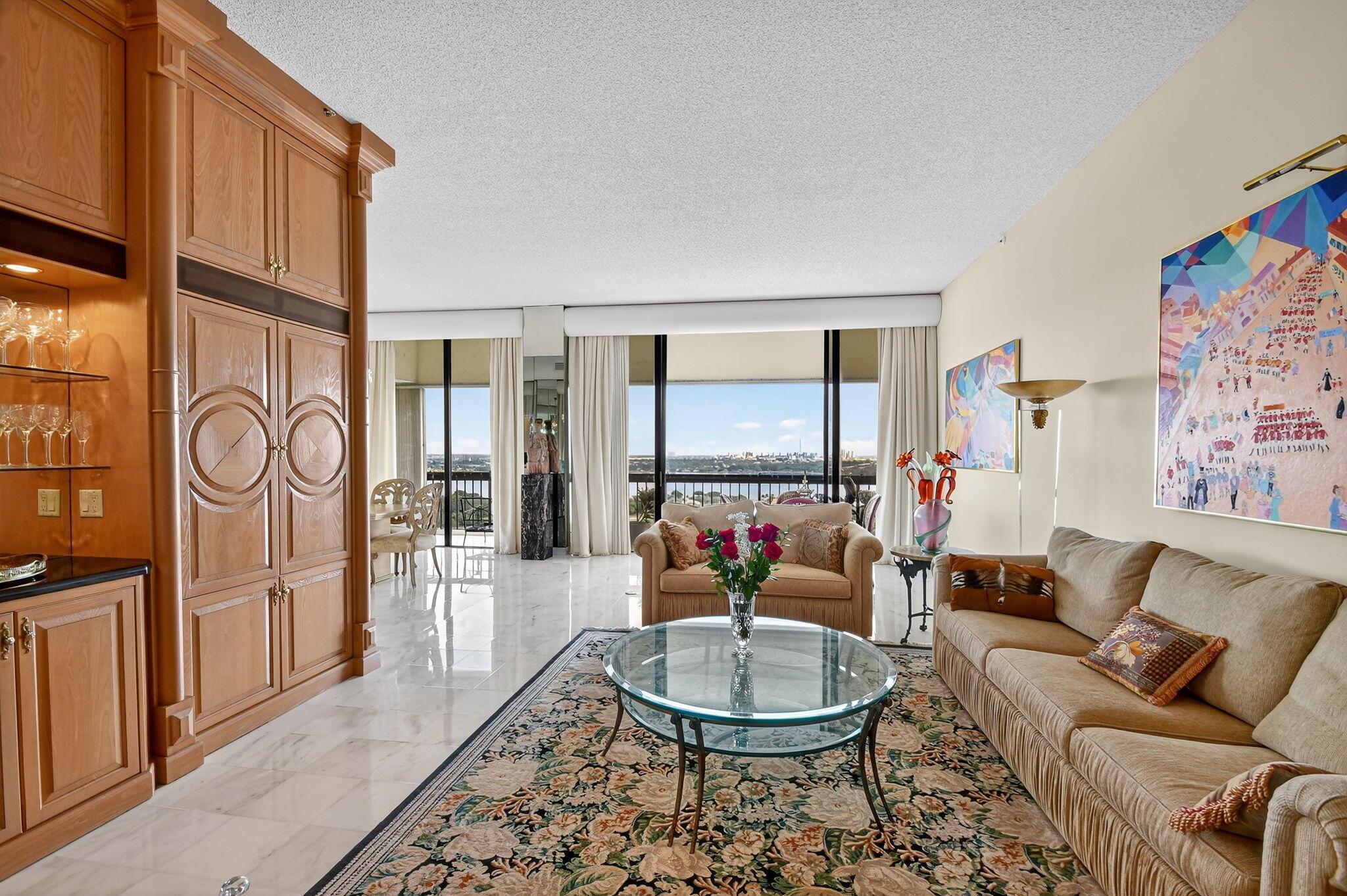 CONSULATE CONDO - Residential