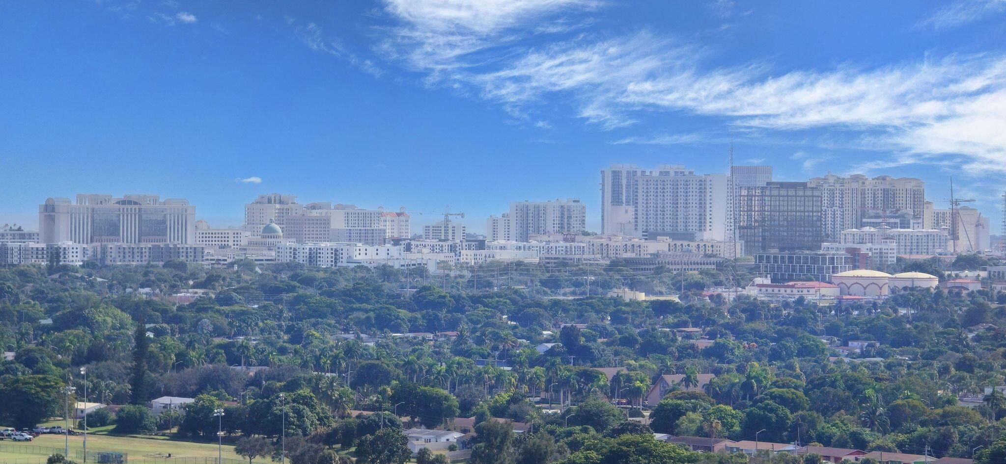 CONSULATE CONDO - Residential