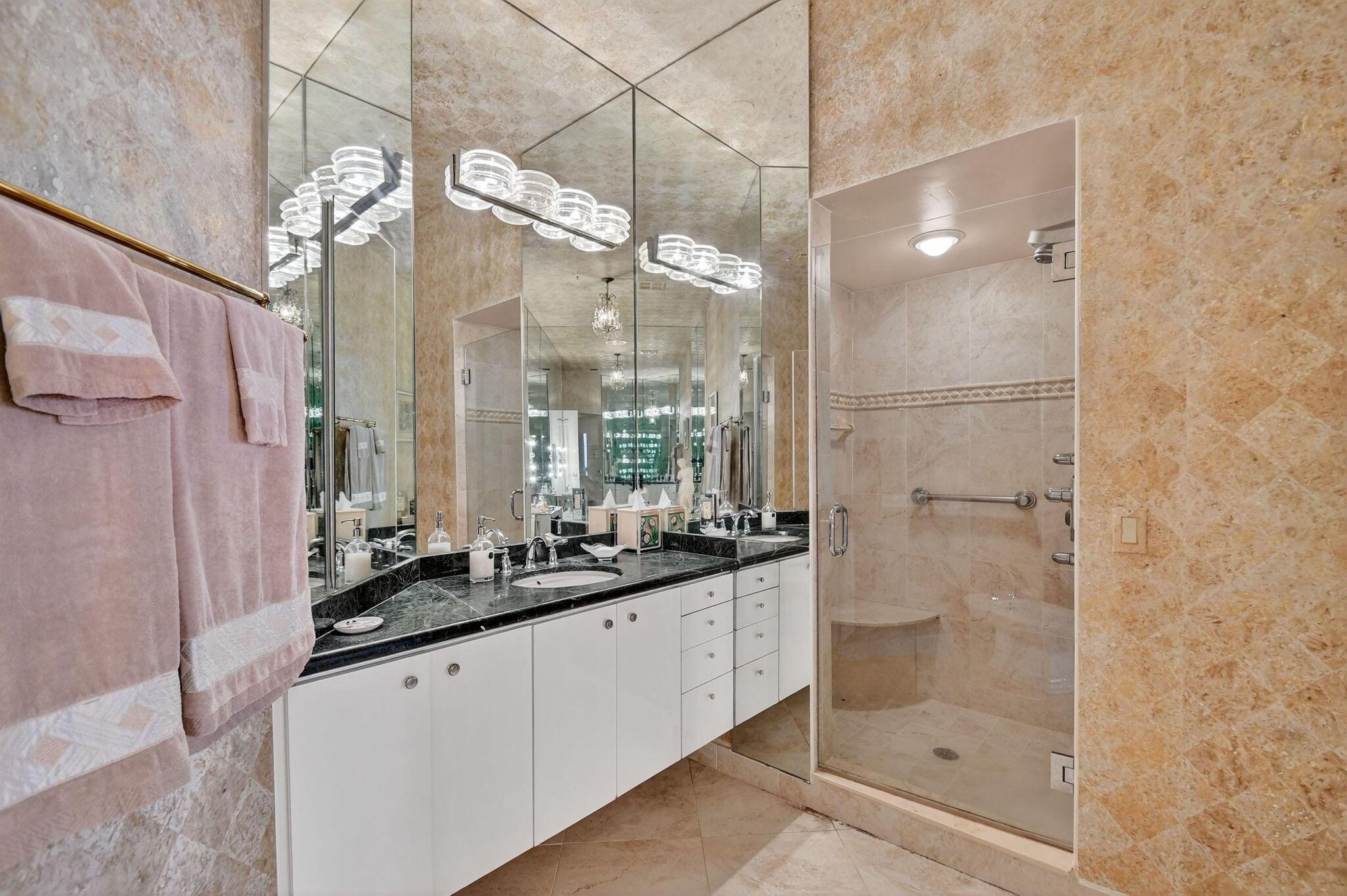 CONSULATE CONDO - Residential