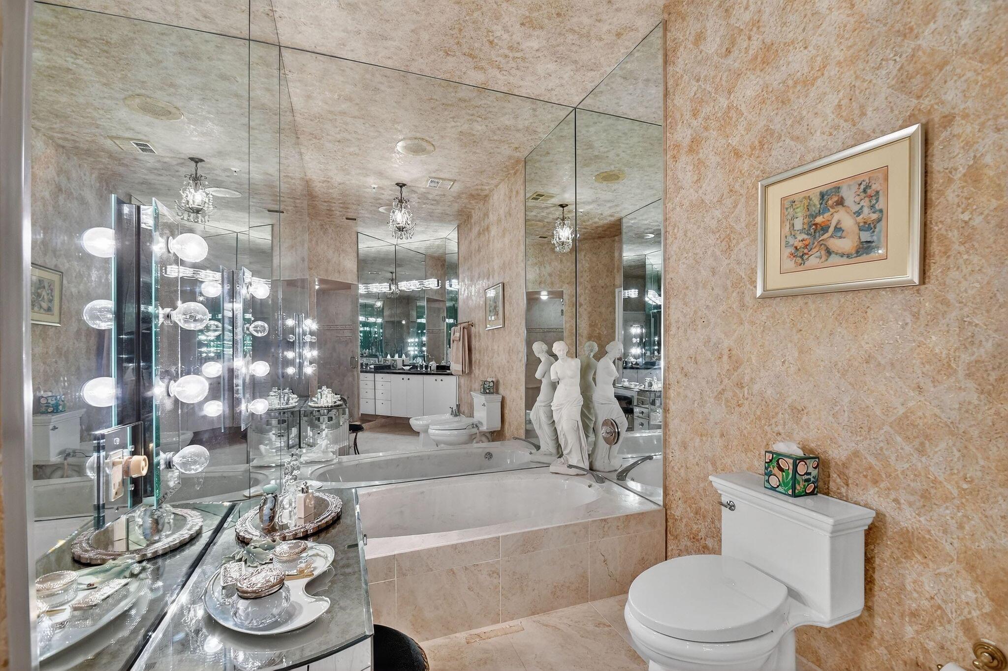 CONSULATE CONDO - Residential