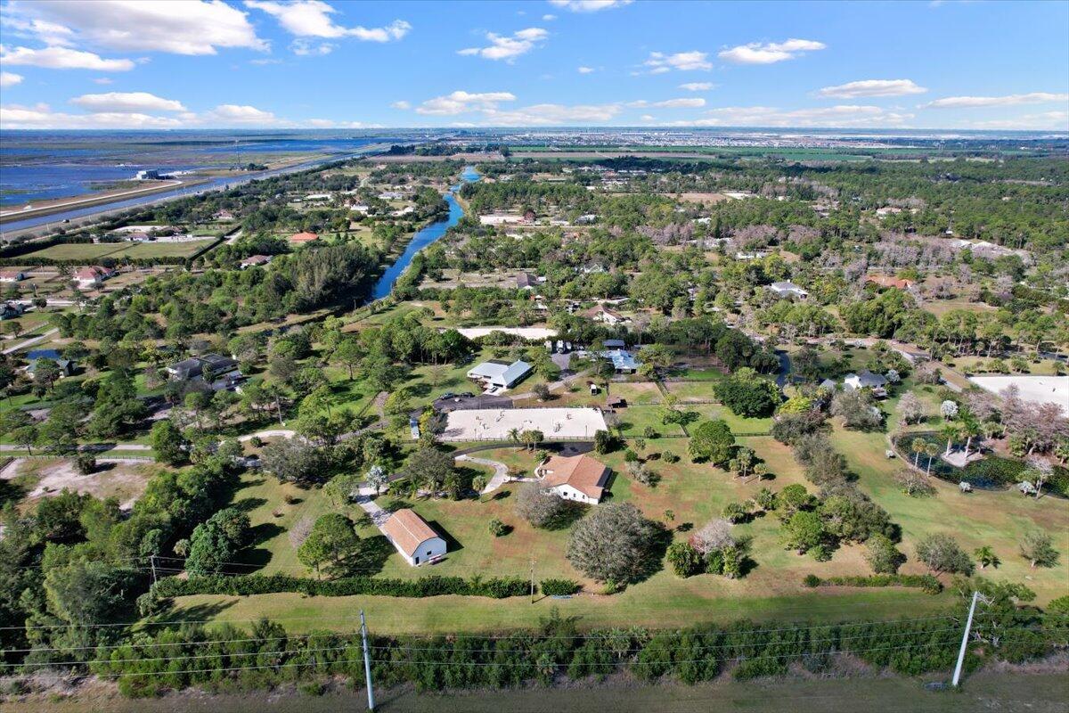 FOX TRAIL - Residential Lease