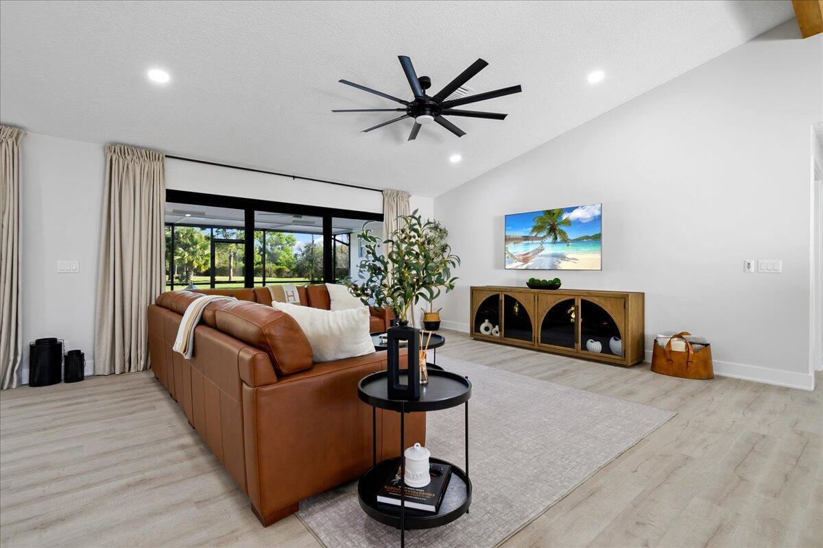 FOX TRAIL - Residential Lease