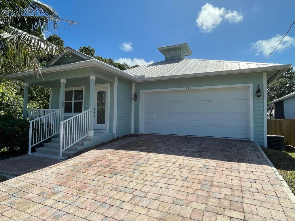 Photo of 778 SW 33rd Street, Palm City, FL 34990 (MLS # R11031856)