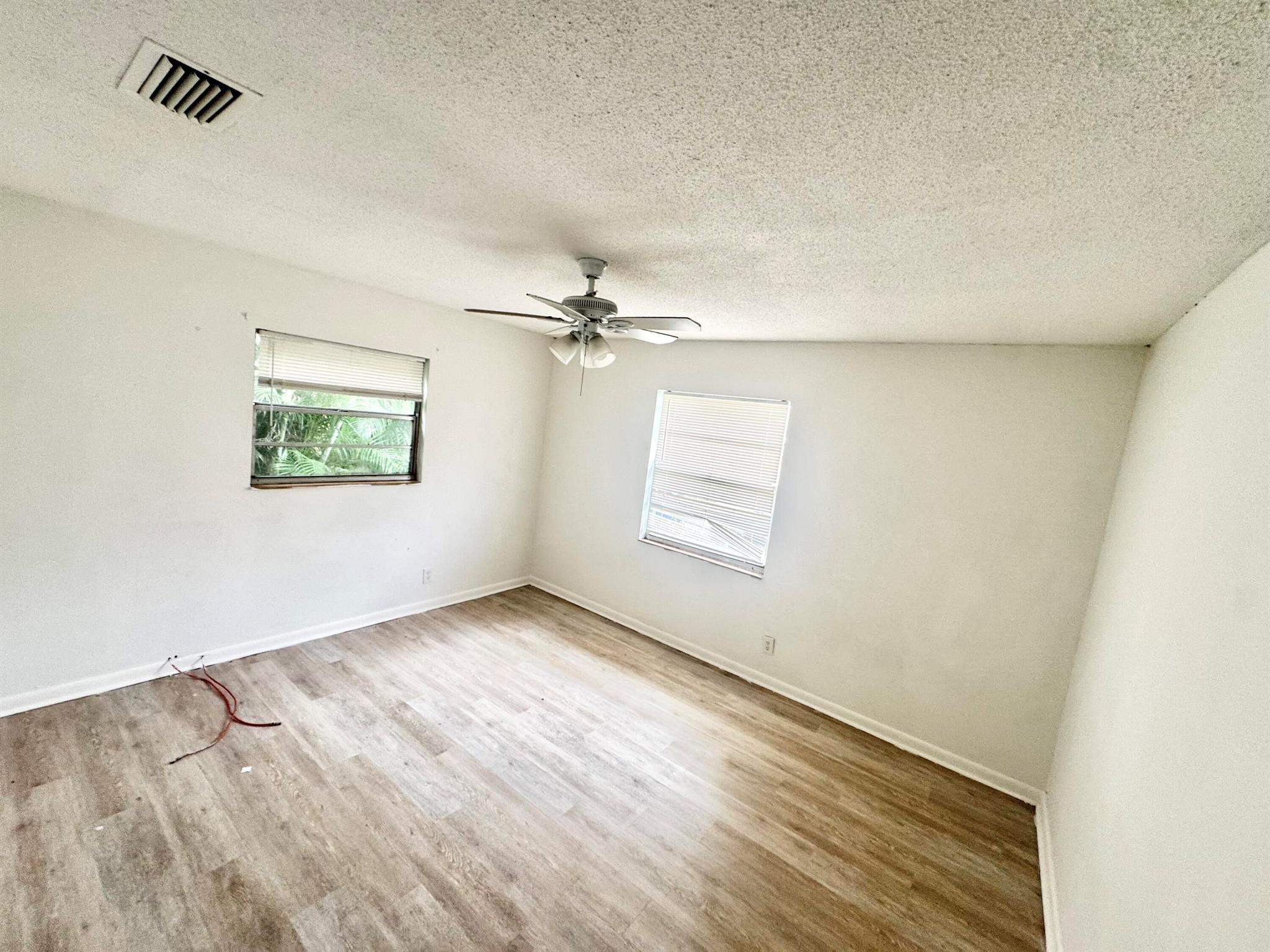 GOLDEN GATE - Residential Lease