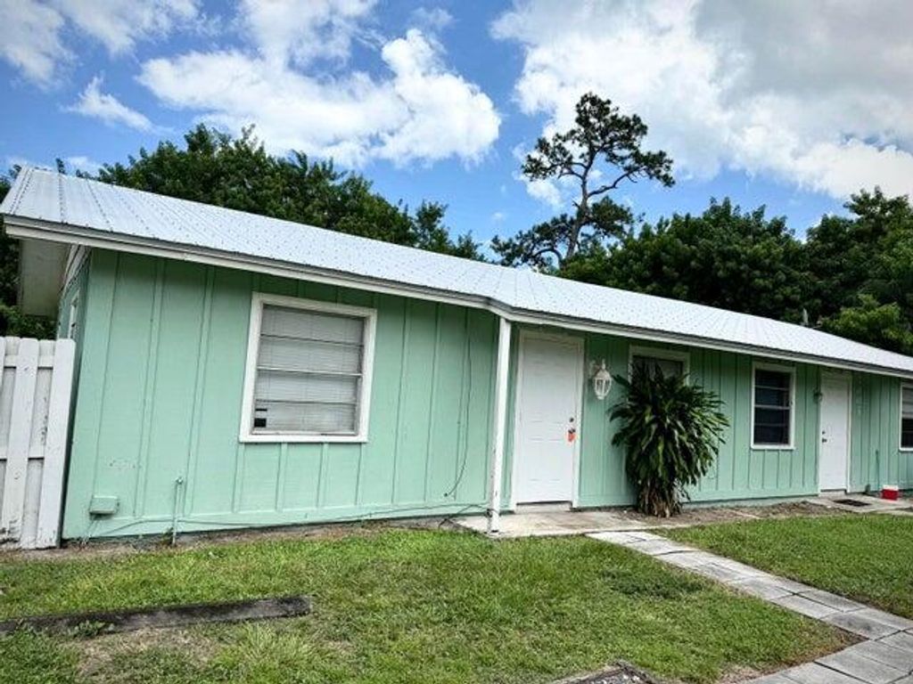 Photo of 2993 SE Camino Avenue, Stuart, FL 34997 (MLS # R11136501)