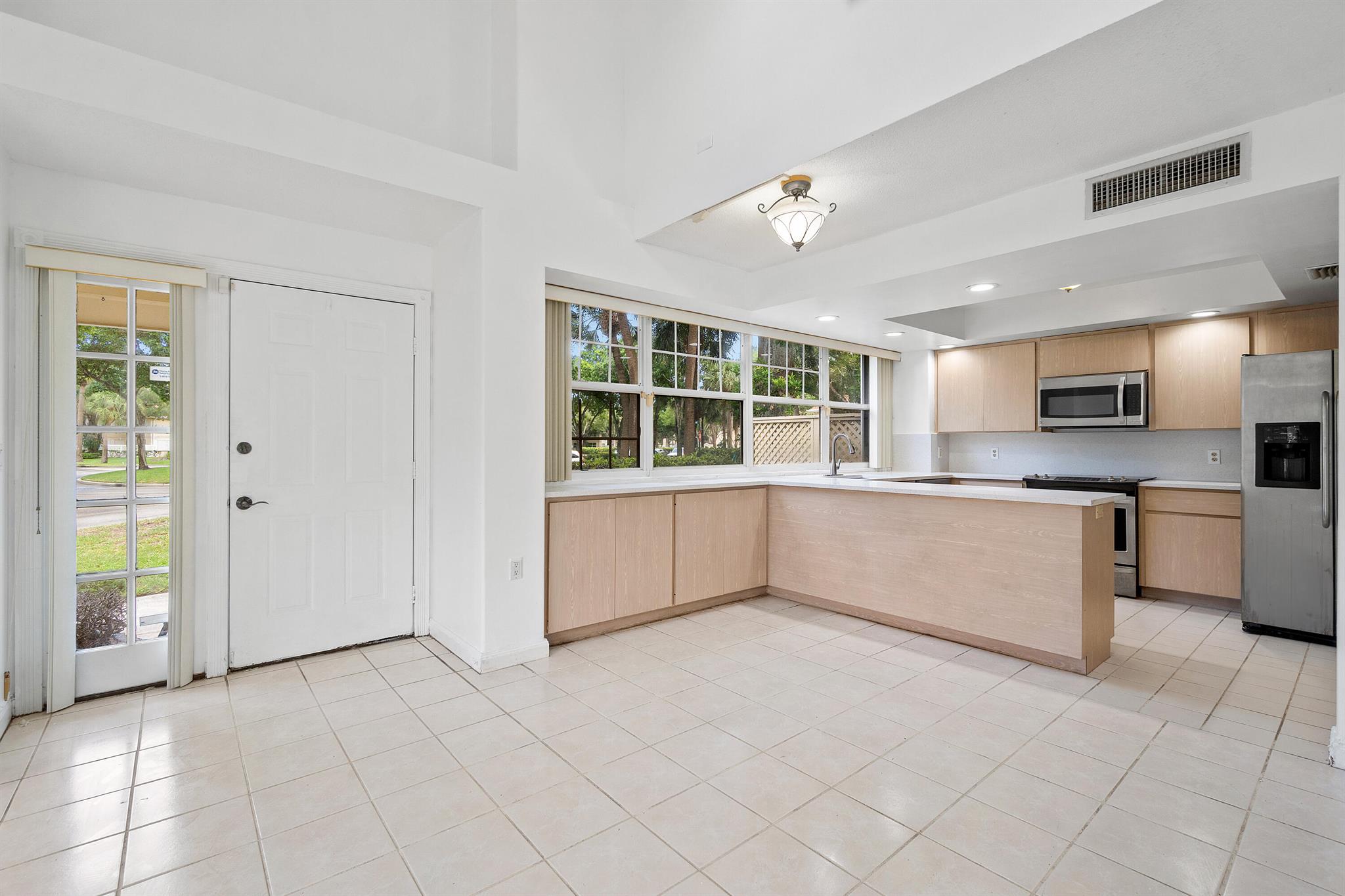 WELLESLEY AT LAKE CLARKE - Residential