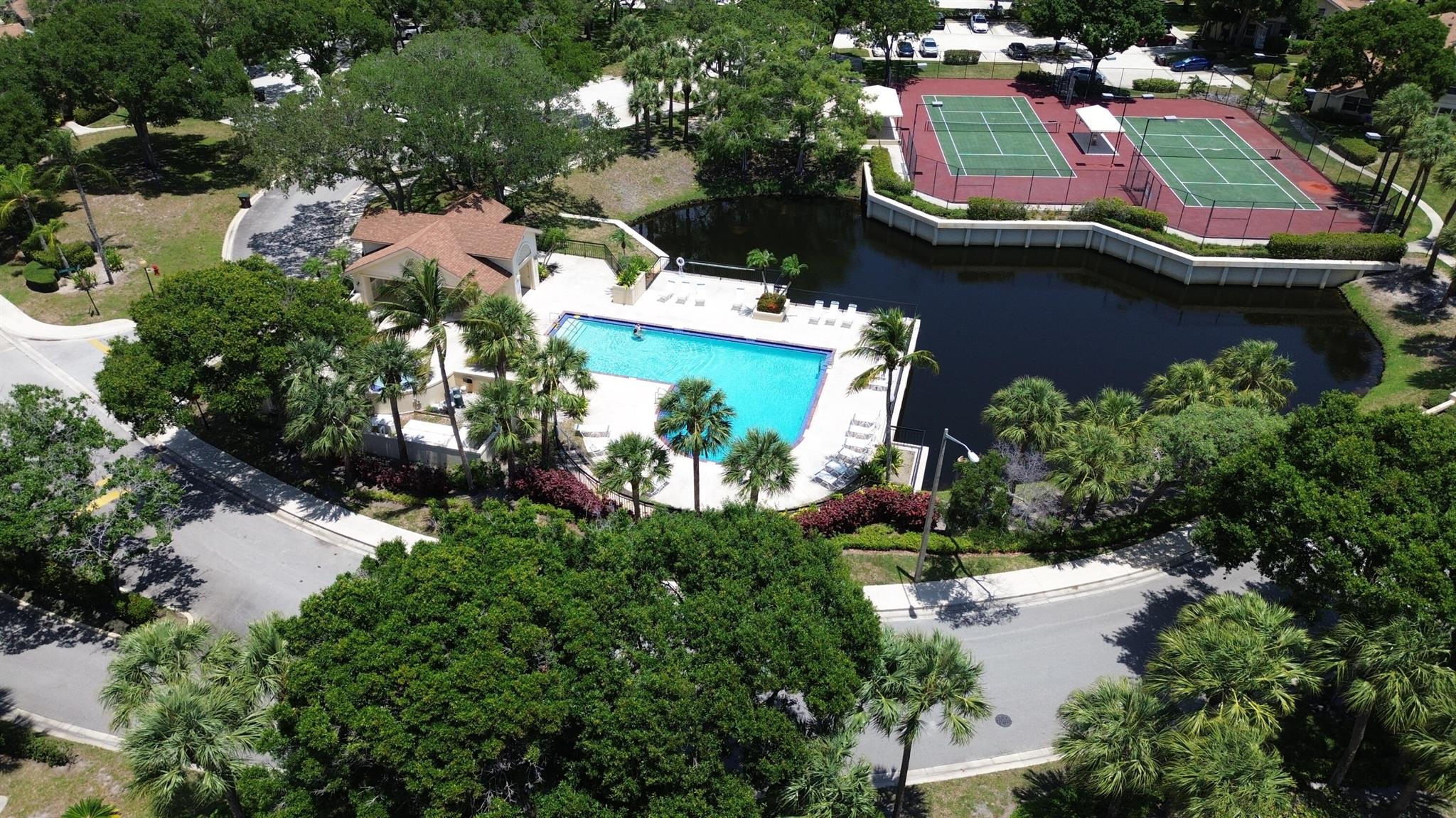 WELLESLEY AT LAKE CLARKE - Residential