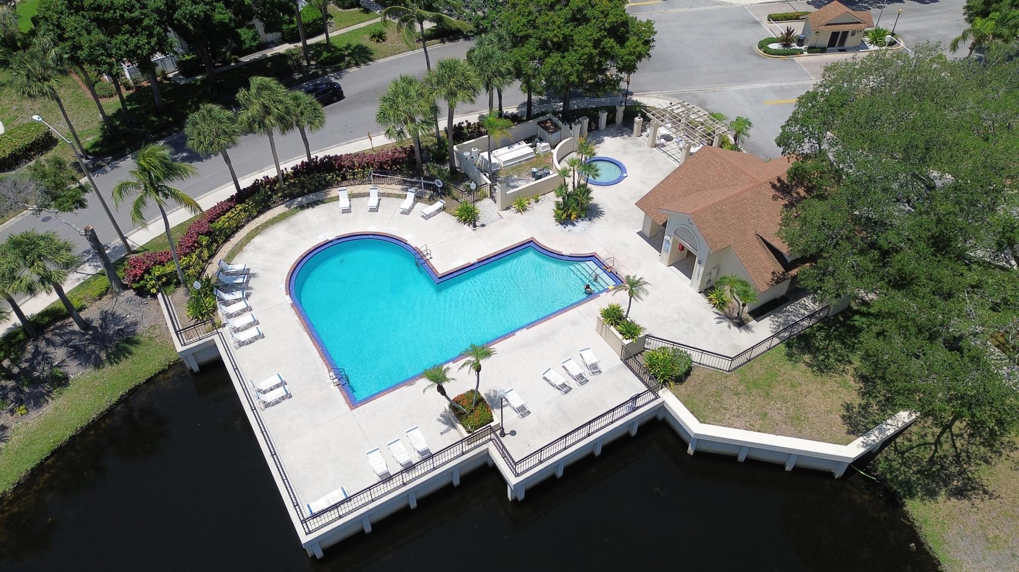 WELLESLEY AT LAKE CLARKE - Residential