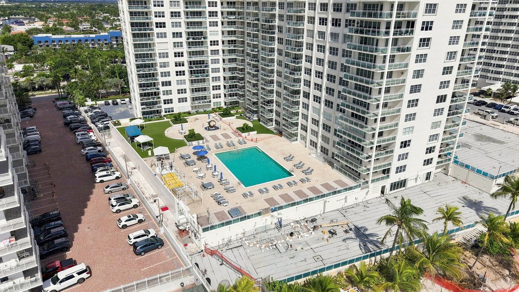 Photo of 3900 Galt Ocean Drive #2415, Fort Lauderdale, FL 33308 (MLS # B26073258)