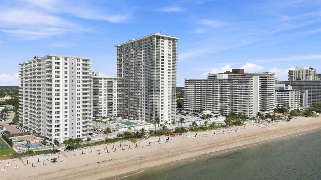 Photo of 3900 Galt Ocean Drive #2415, Fort Lauderdale, FL 33308 (MLS # B26073258)