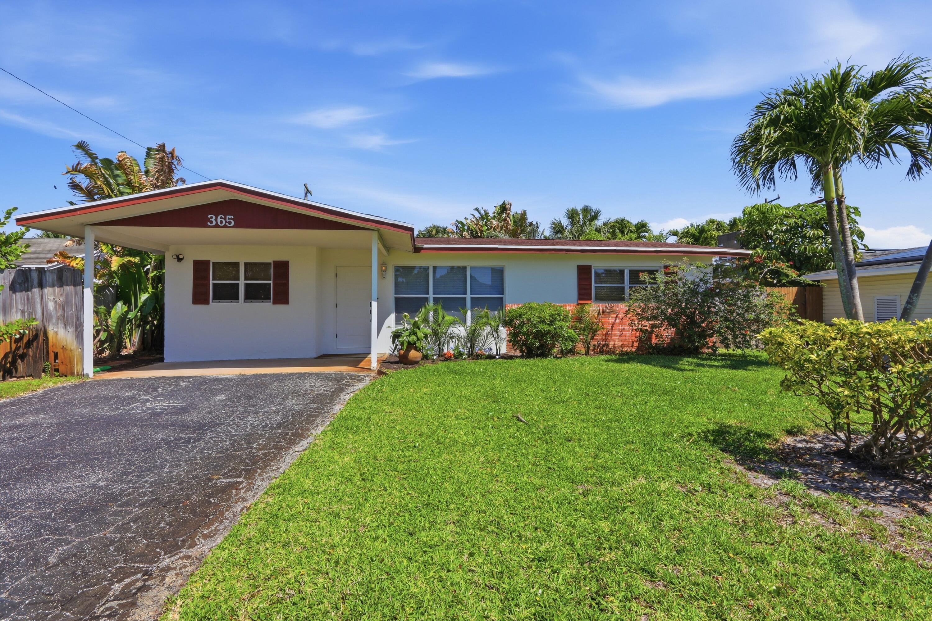 PALM BEACH GARDENS ESTATES - Residential