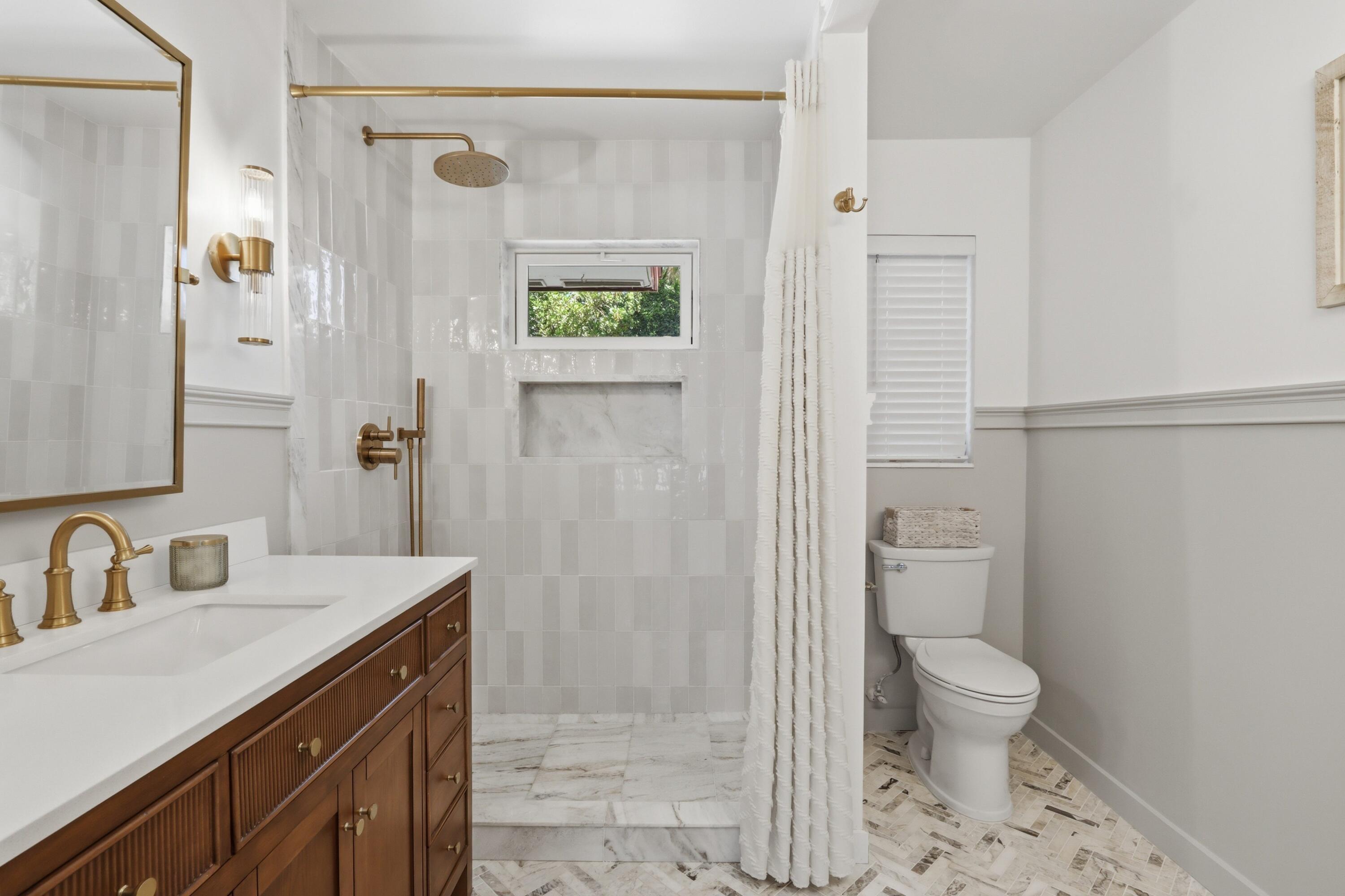 PALM BEACH GARDENS ESTATES - Residential