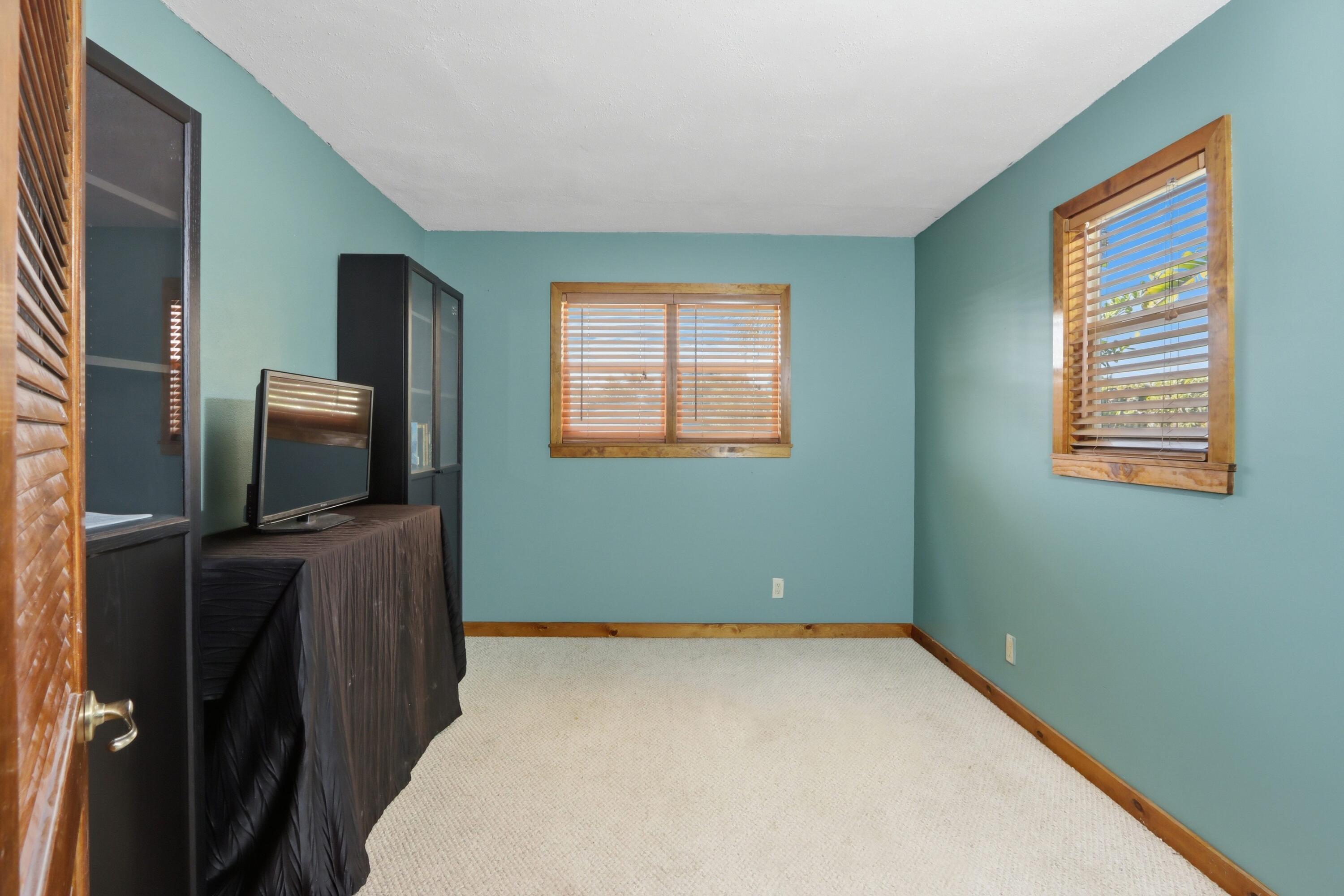 PALM BEACH GARDENS ESTATES - Residential