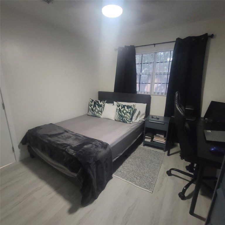 CHATEAU DE VILLE CONDO - Residential