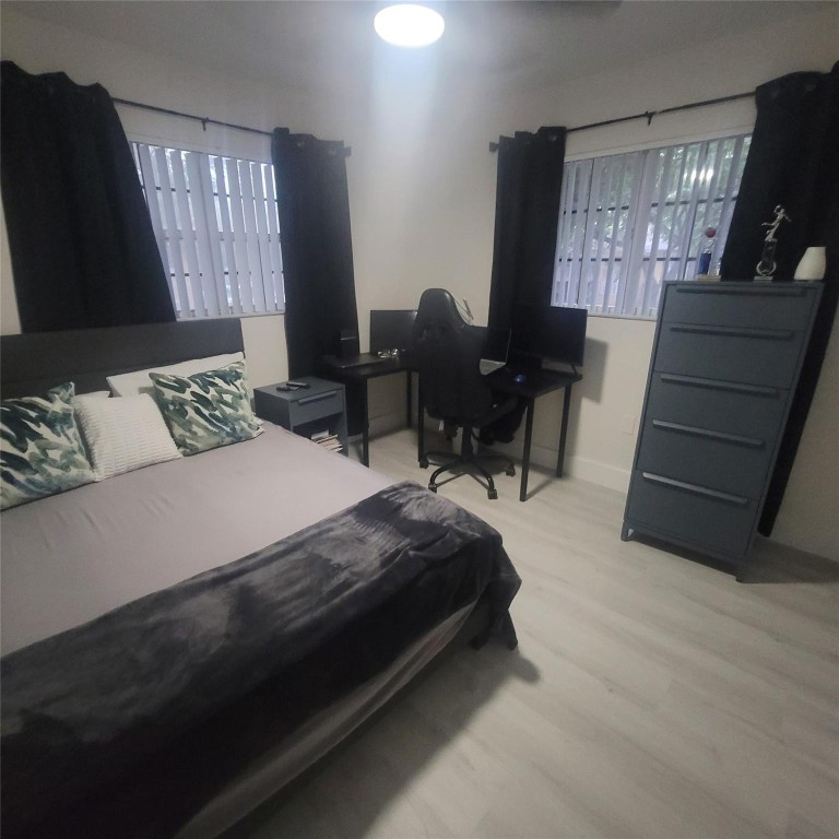 CHATEAU DE VILLE CONDO - Residential