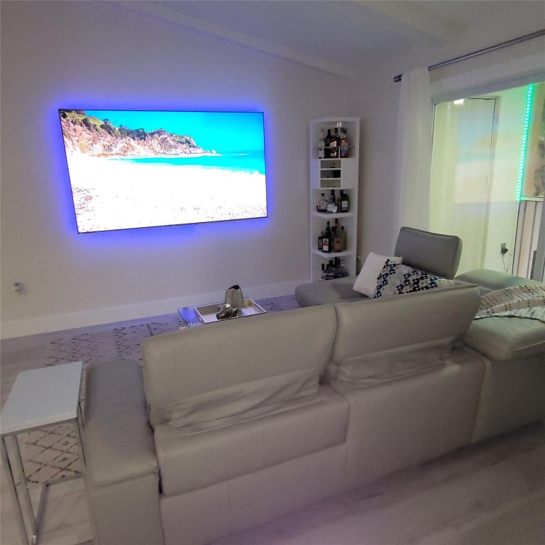CHATEAU DE VILLE CONDO - Residential
