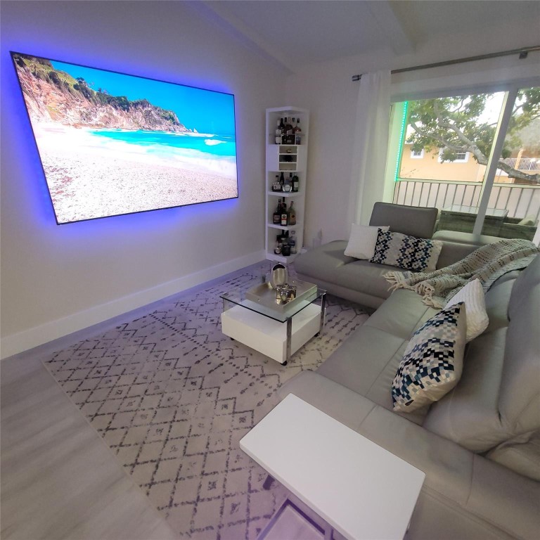 CHATEAU DE VILLE CONDO - Residential