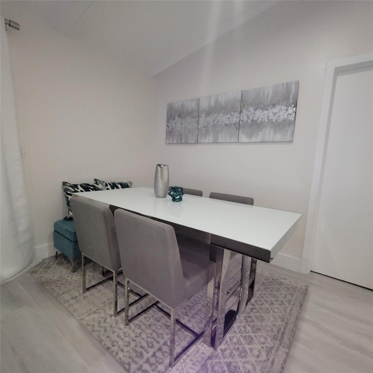 CHATEAU DE VILLE CONDO - Residential