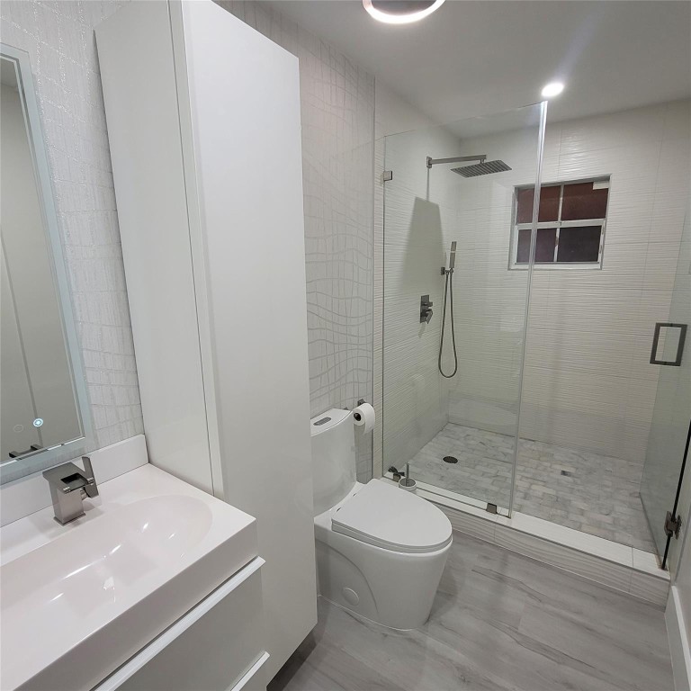 CHATEAU DE VILLE CONDO - Residential