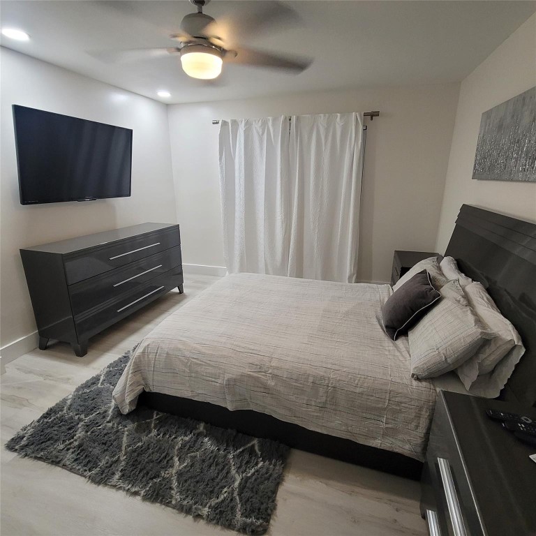 CHATEAU DE VILLE CONDO - Residential