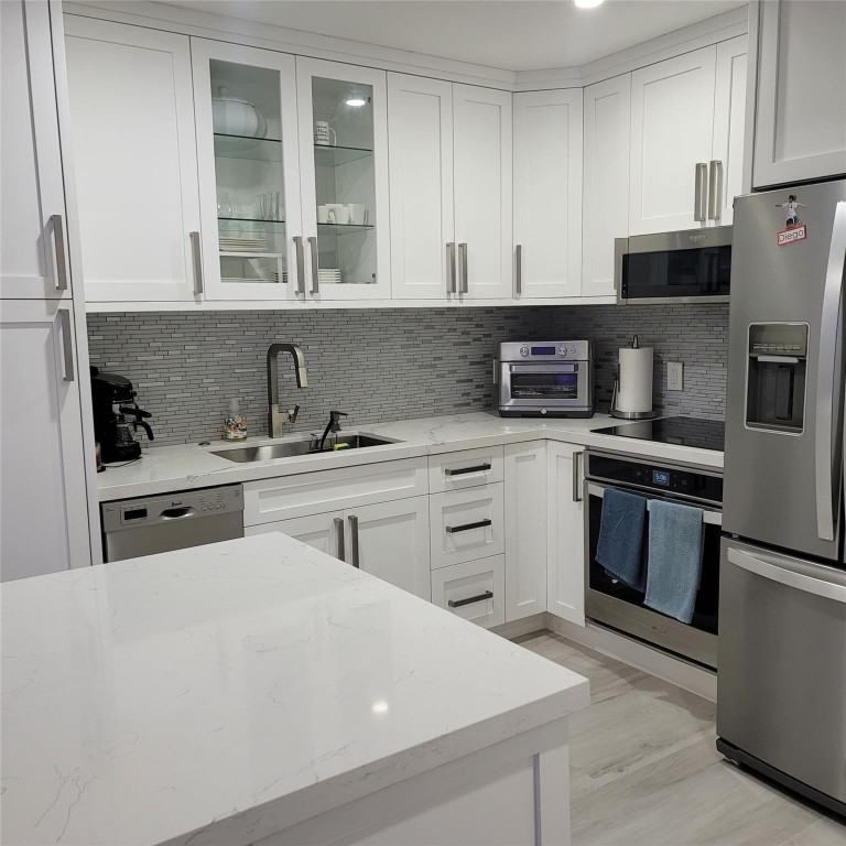 CHATEAU DE VILLE CONDO - Residential