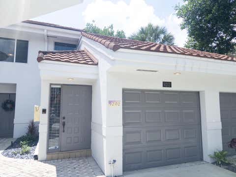 Tiny photo for 9202 NW 9th Court, Plantation, FL 33324 (MLS # B26043097)