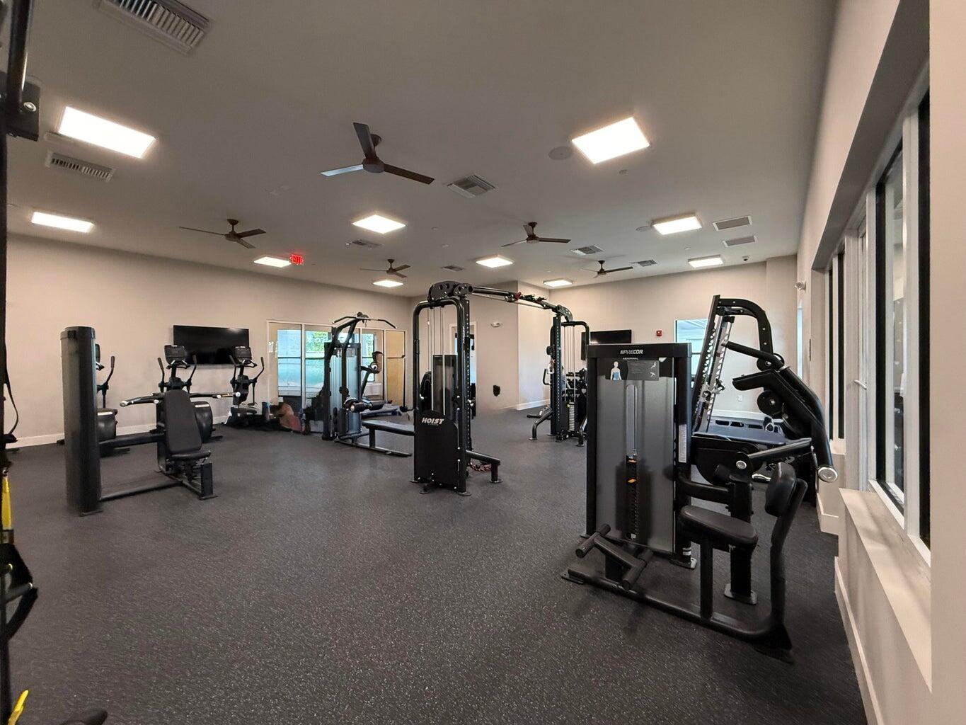 PALM GREENS AT VILLA DEL RAY CONDO II - Residential Lease